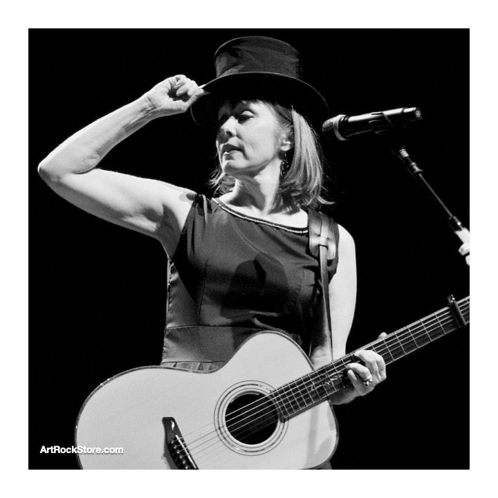 Suzanne Vega | Artist